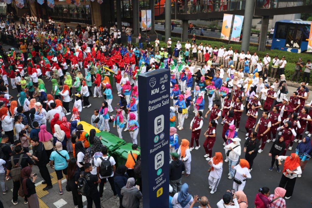 Gambar Keramaian saat Car Free Day Rasuna Said